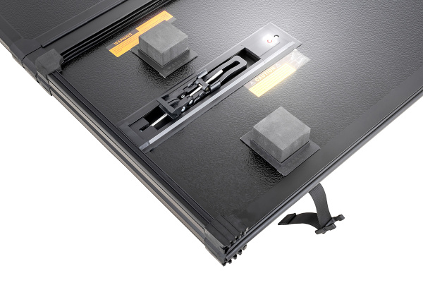 Крышка кузова РИФ для Dodge Ram 2019, трёхсекционная 2000х1813/1740 мм, алюминиевая, черная (6,5 ft)