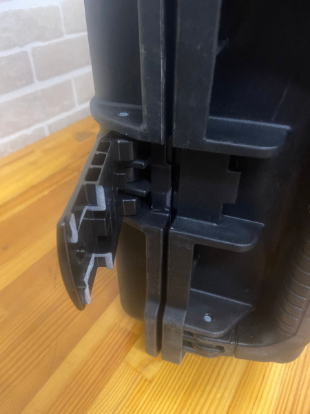 4 Кейс защитный ударопрочный РИФ 1366x416x170 мм (уценка)