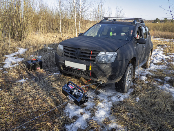 Лебёдка переносная РИФ 3500ASR c малой площадкой и проводами, синтетический трос (в защитном кейсе)