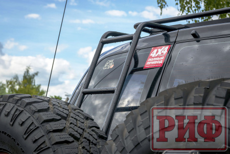 Лестница РИФ для Toyota Land Cruiser 105