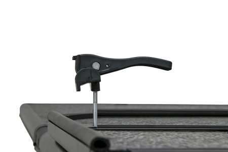 Крышка кузова Nissan Navara 2007-2013, трёхсекционная, алюминиевая, черная