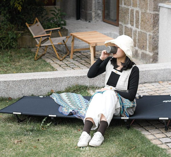 3.Раскладушка туристическая XJC05, черная