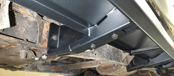 Пороги РИФ силовые Nissan Patrol Y61 2004+ (АКПП)