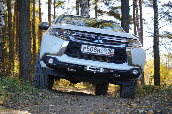 Бампер РИФ силовой передний Mitsubishi Pajero Sport 2015-2020 дизель под площадку для лебёдки RIFPS3-33003