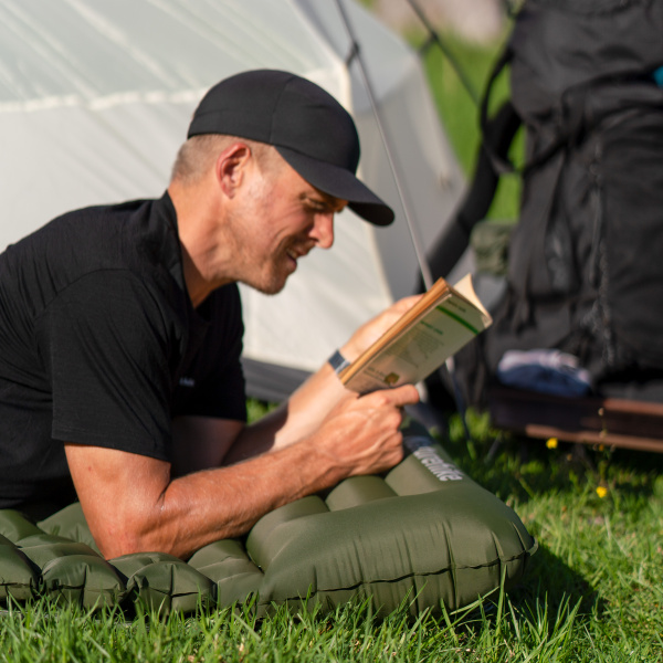 Коврик надувной Naturehike FC01 200х60х6,5 см, с подушкой, с насосом, зеленый
