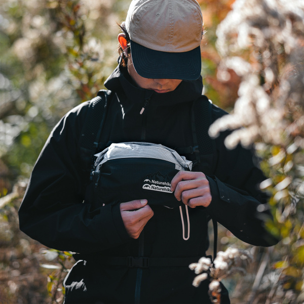 Сумка поясная Naturehike Hydrogen, 5 л., бело-черная