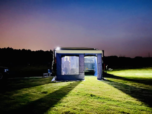 2 Стенки к автомобильной маркизе серии RIF5533 3,0х2,5 м