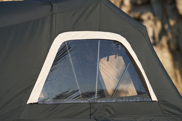 Палатка на крышу автомобиля Wild Land Voyager 140 Pro