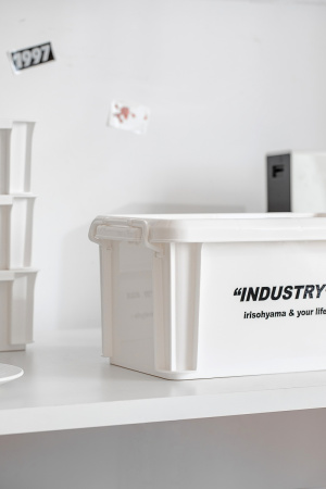 Контейнер IRIS для хранения, с крышкой, 20,5х34,5х16,5 см. белый