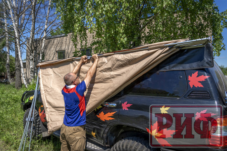 Маркиза автомобильная РИФ веерная 3,0х3,0 м (левая) Маркиза автомобильная РИФ веерная 3,0х3,0 м (левая)