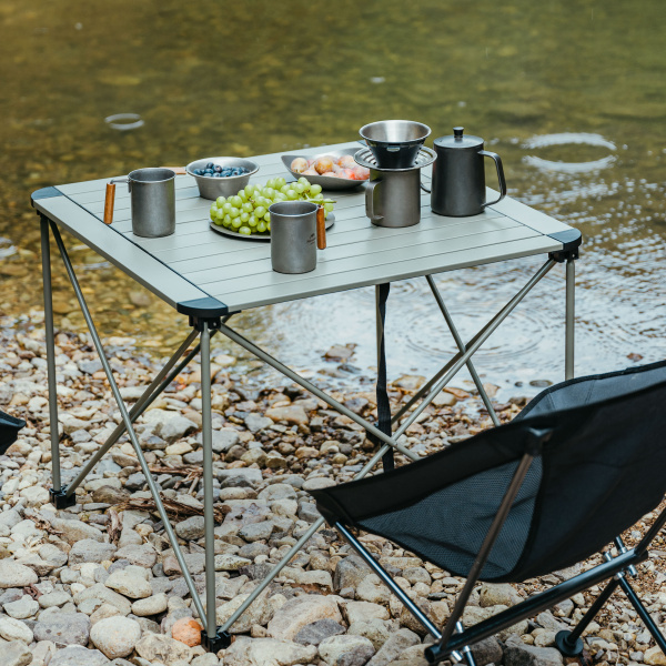 3 Стол туристический Naturehike Yamami L03 алюминиевый, 69,5х69,5х56 см, складной, серо-зеленый