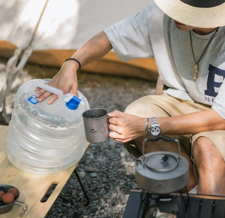 4 Канистра Naturehike складная 10 л. для непитьевой воды