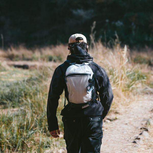 1 Рюкзак туристический Naturehike Hydrogen 15 л, белый