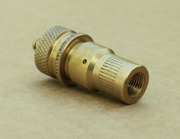 Дефлятор для стравливания давления в шинах 0,2-3 кг/см